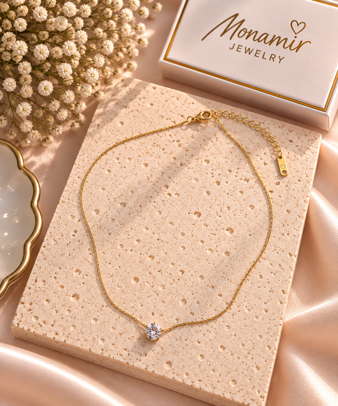 Lumi Solitaire Necklace
