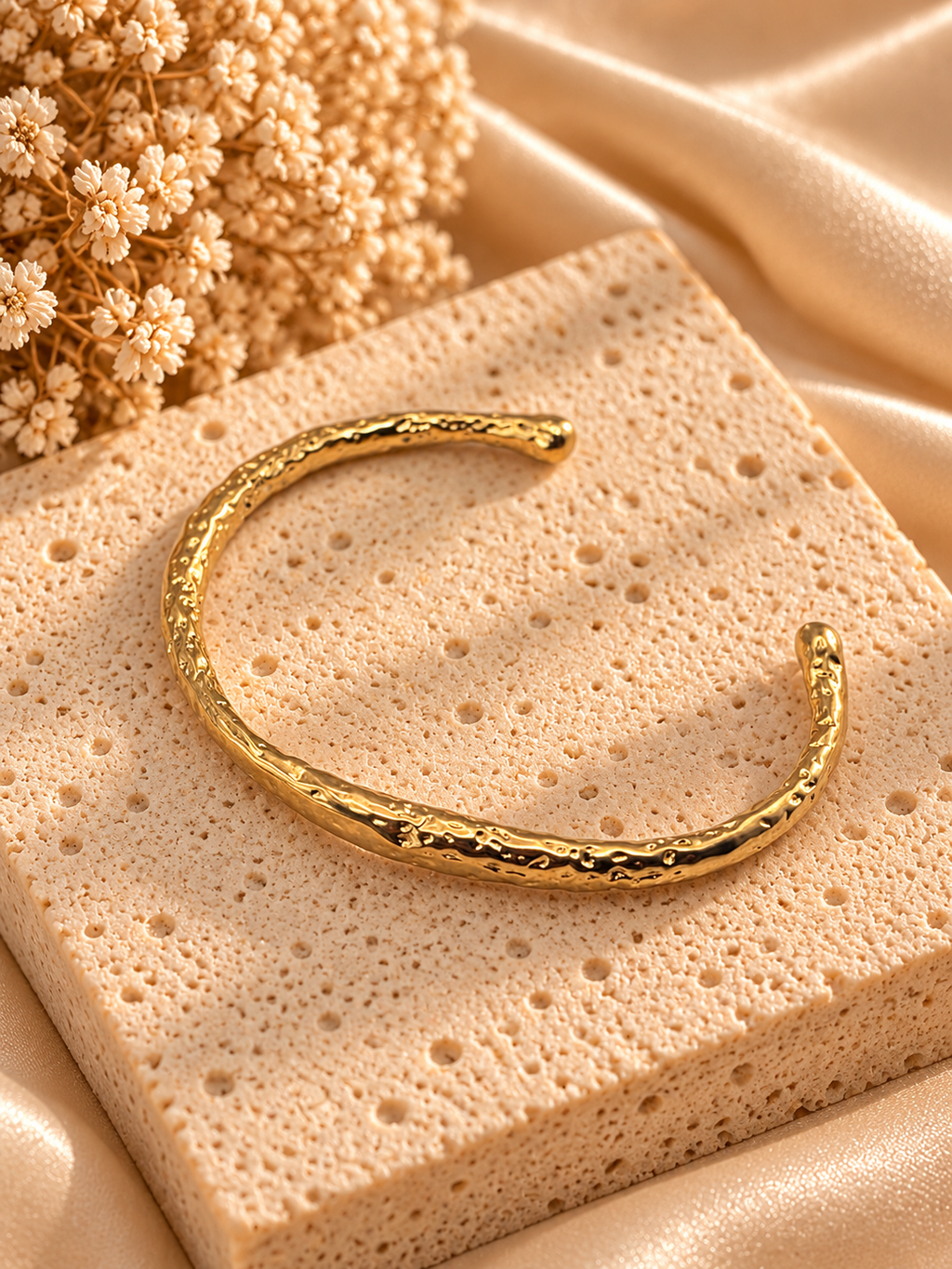 Solara Hammered Cuff