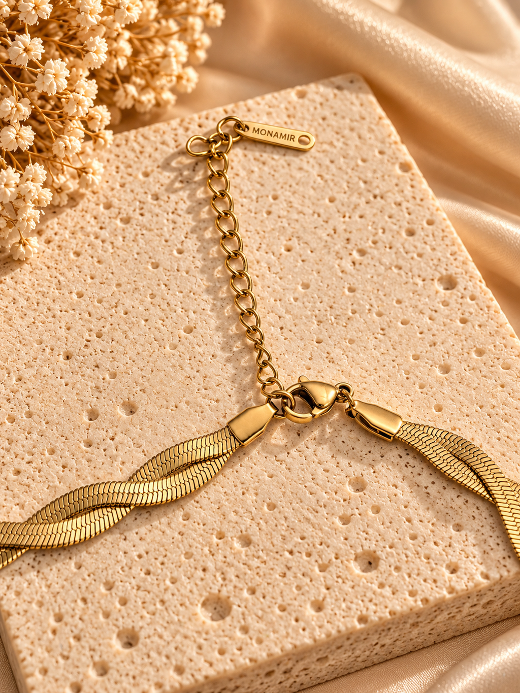 The Twist Necklace