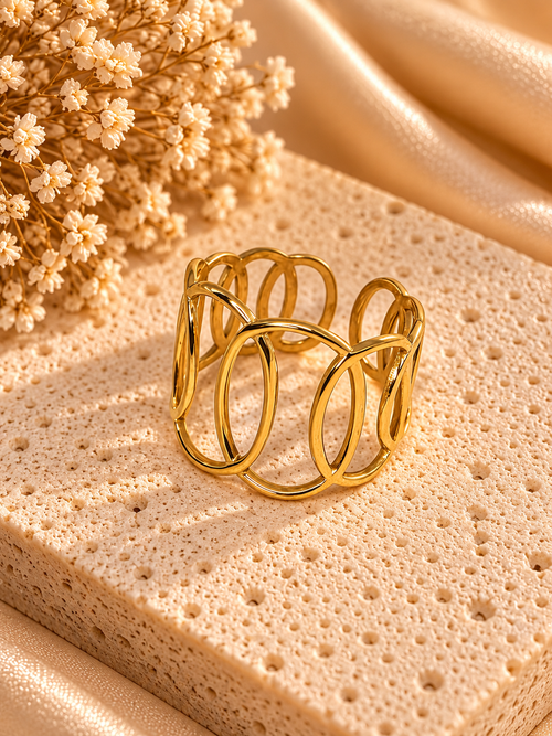 Élan Loop Ring