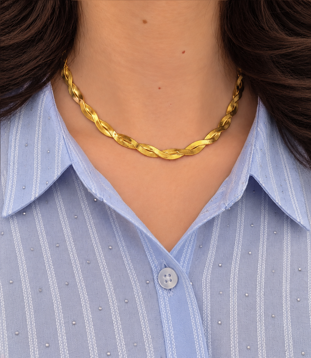 The Twist Necklace