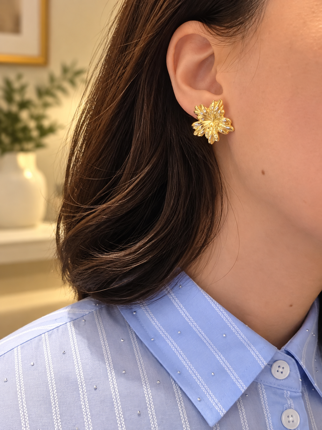 Soleil Bloom Studs